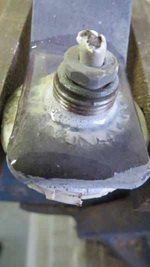 Masthead bracket with HCl.jpg