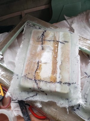 small lid demoulded outside.jpeg