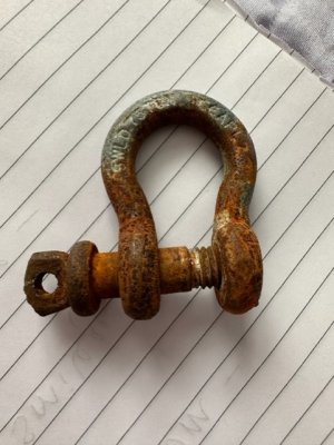 shackle.jpg