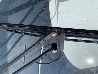Wiper 2.jpg
