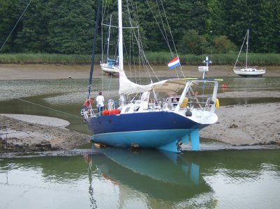 Yacht stuck at the tidemill.jpeg