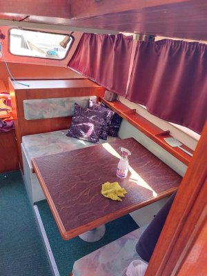 Cabin2.jpg Cabin2.jpg