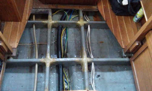 Keel rib looking aft 1000pix.jpg Keel rib looking aft 1000pix.jpg