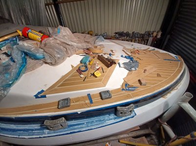 Deck small.jpg Deck small.jpg