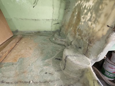 after glassing the plugs.jpg