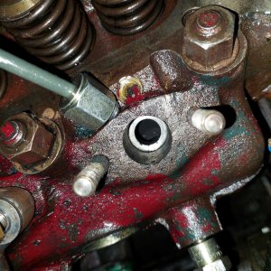 injector hole lack of heat shield low.jpg