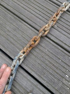 anchor chain 2.jpg