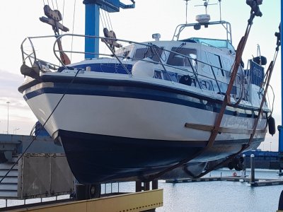 2 resize.jpg 2 resize.jpg