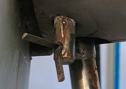 spreader ybw.jpg spreader ybw.jpg