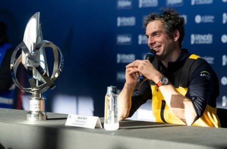 Charlie and VG trophy. Credit Olivier Blanchet Alea crop.jpg