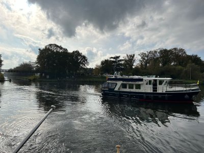 CECM1170.JPG CECM1170.JPG