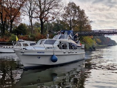 LUXR4214.JPG LUXR4214.JPG