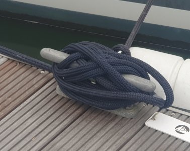 cleat2.jpg cleat2.jpg