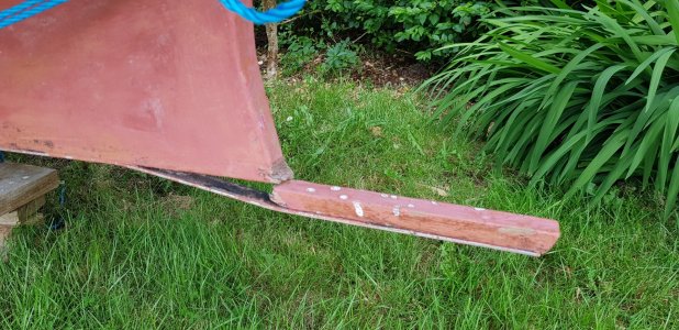 damaged keel extension.jpg