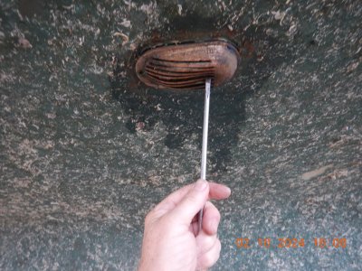 2. Biscay Dancer Hull need Scraping 251.jpeg