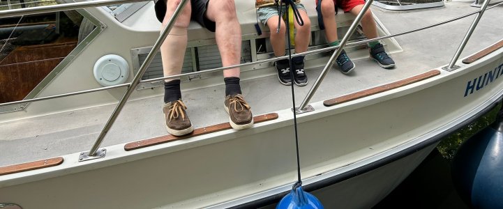 toerails1.jpg toerails1.jpg