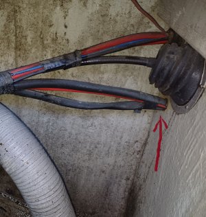 stbd locker morse throttle.jpg