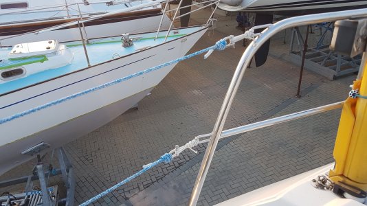 Guard wires 1.jpg Guard wires 1.jpg