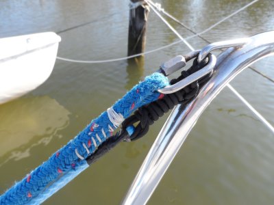 4a. tough bungee in service.jpg