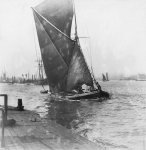 Screenshot_2020-01-22 File The sailing barge William and Ann on the River Thames jpg - Wikimed...png