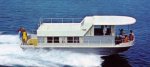 Coronet 33 Houseboat.jpg